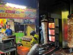 Kebab Shawarma Bogor, Kuliner Khas Timur Tengah yang Ukurannya Sebesar Setengah Lengan