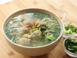 Resep Kuah Bakso Enak Gurih, Bikin Ketagihan
