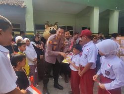 Bakti Peduli Literasi di Sekolah Taman Siswa, Polresta Bogor Kota Berbagi