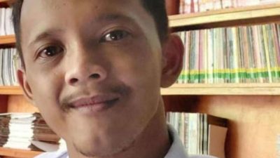 Duduk Perkara Reza Si Guru Honorer yang Sempat Dipecat Karena Dituduh Laporkan Pungli