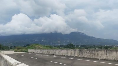 Gunung Salak Gempa 13 Kali, Bupati Keluarkan Maklumat