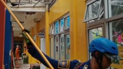 Gedung SDN Polisi 1 Kota Bogor Porak-poranda