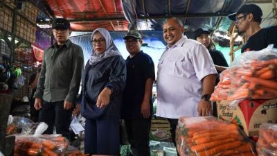 Pastikan Harga Komoditas Stabil, Wali Kota Bogor Tinjau Pasar Tekum