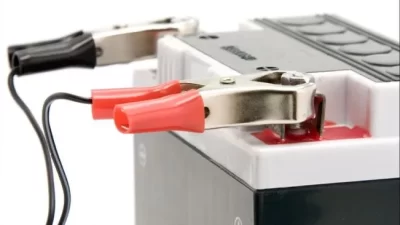 4 Penyebab Utama Aki Gampang Soak