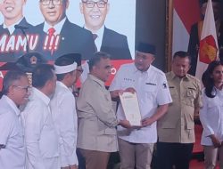 Rudy Terima SK Cabup Bogor, Iwan: Saya Fatsun dan Tak Akan Berkhianat