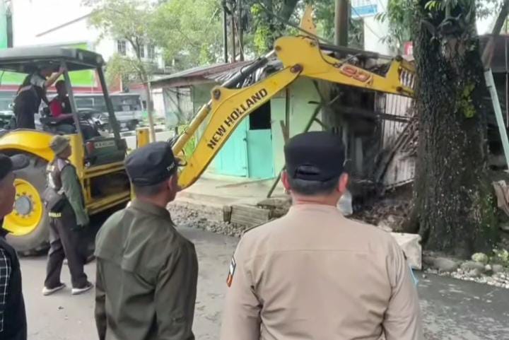 Satpol PP Kota Bogor lapak miras