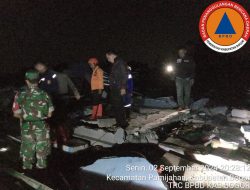 Gerak Cepat, 20 Personil BPBD Kabupaten Bogor Diturunkan untuk Evakuasi Korban Bencana Alam Angin Kencang di Desa Cimayang Pamijahan