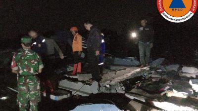 Gerak Cepat, 20 Personil BPBD Kabupaten Bogor Diturunkan untuk Evakuasi Korban Bencana Alam Angin Kencang di Desa Cimayang Pamijahan